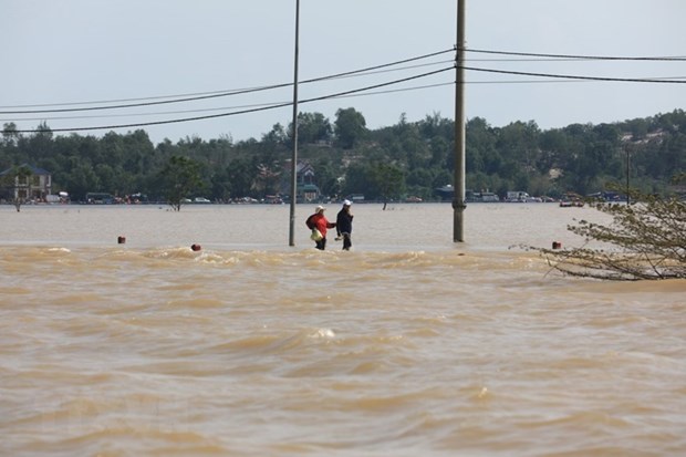 ‘Cuồng phong’ bão số 9 có thể gây sóng cao 7m, mưa lớn tới 500mm