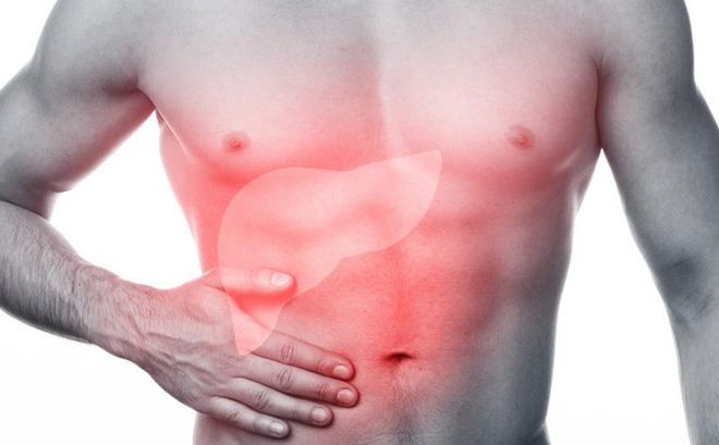 Uống nhiều nước nhưng vẫn khô miệng: Cẩn thận mắc bệnh nguy hiểm