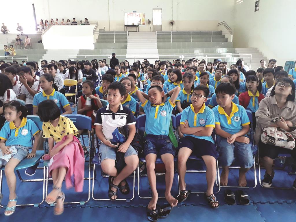 Dạy con trẻ tự lập