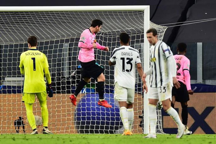 Barcelona đè bẹp Juventus ở Turin, hẹn Ronaldo tái đấu Messi