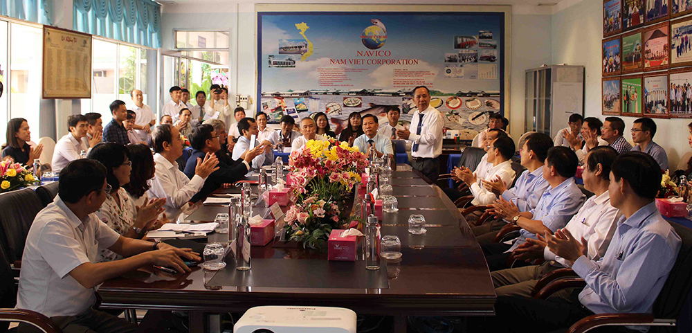 Tập đoàn Nam Việt xuất khẩu lô hàng cá tra đầu tiên nuôi theo công nghệ cao xuất ra thị trường thế giới
