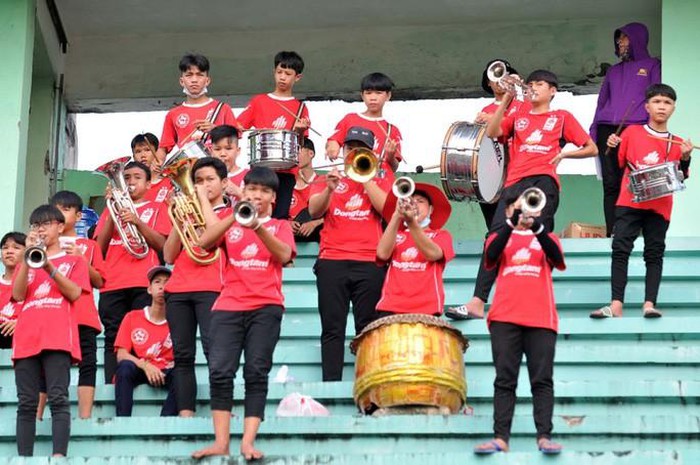 CLB Long An lách khe cửa hẹp, trụ hạng thành công