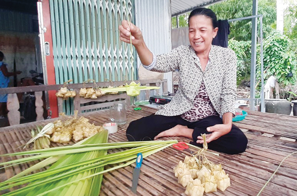 Phát huy giá trị văn hóa dân tộc vào hoạt động du lịch