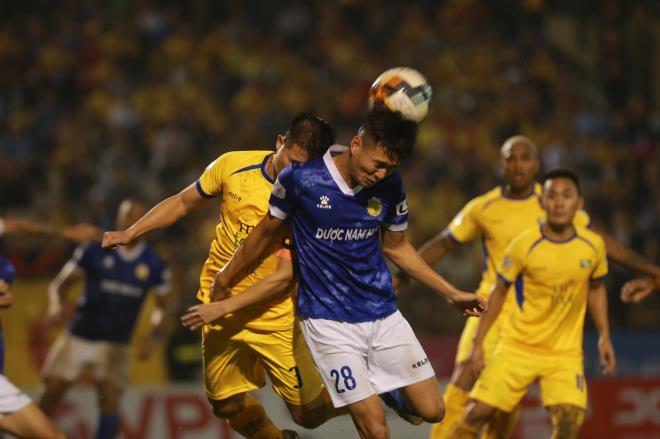 Hòa SLNA, Nam Định trụ hạng V-League với kịch bản nghẹt thở đến khó tin