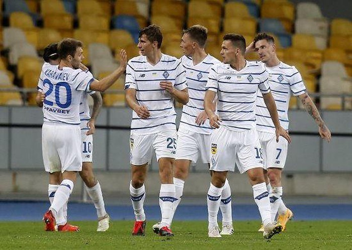 Champions League lại tan hoang vì Covid-19