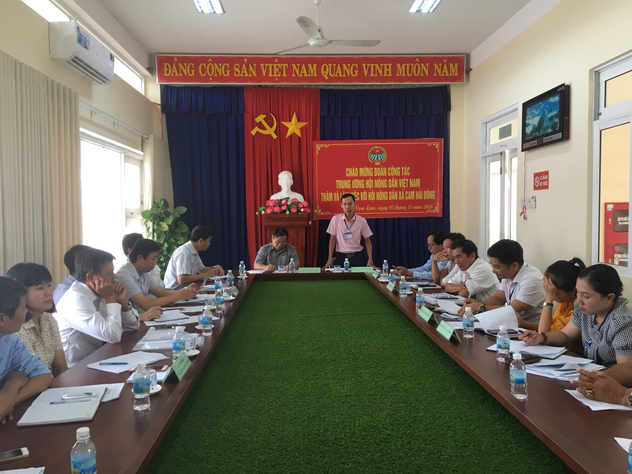 Nuôi vịt trên cát, trồng rau thủy canh nhổ lên ăn ngay được, nông dân tỉnh Khánh Hòa khá giả lên