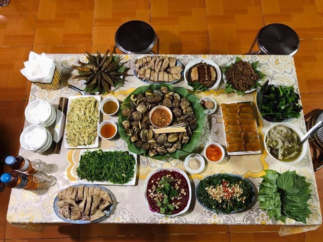 Miền thảo nguyên xanh đẹp tựa “tiên cảnh” cách Hà Nội chỉ hơn 100km