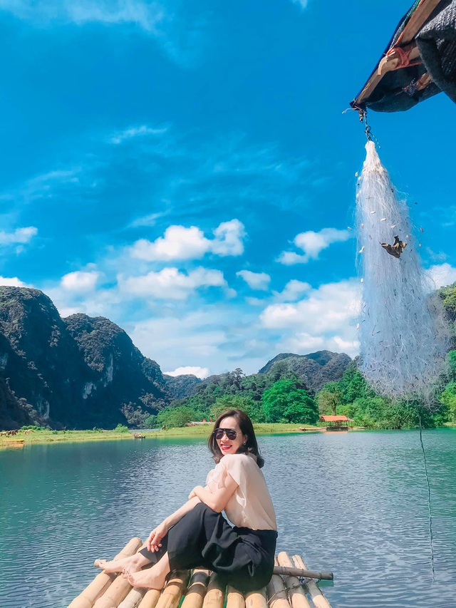 Miền thảo nguyên xanh đẹp tựa “tiên cảnh” cách Hà Nội chỉ hơn 100km