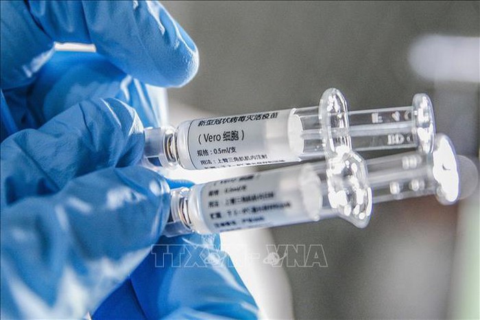 Nhiều nước tăng cường đầu tư phát triển vaccine ngừa COVID-19