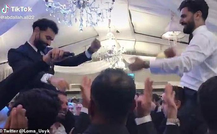 Mohamed Salah mắc Covid-19, Liverpool lo hết quân đá Ngoại hạng Anh