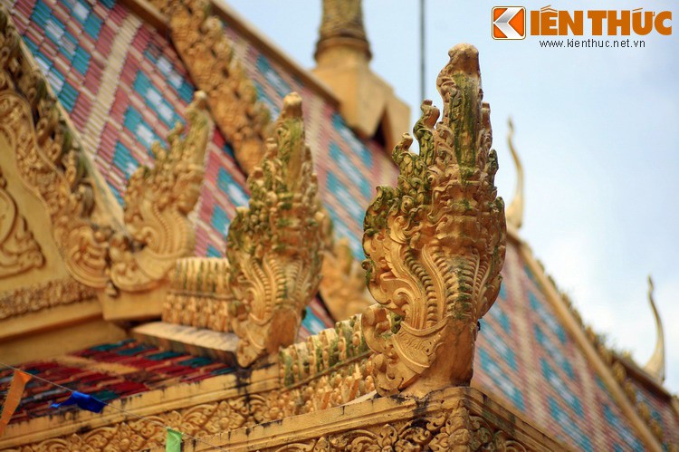 Giải mã hình tượng rắn thần Naga ở các ngôi chùa Khmer Nam Bộ
