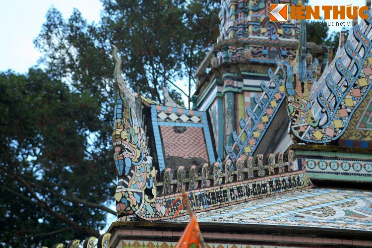 Giải mã hình tượng rắn thần Naga ở các ngôi chùa Khmer Nam Bộ
