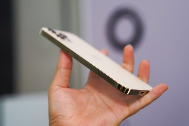 Khám phá iPhone 12 Pro Max vừa về đầu tiên tại Việt Nam