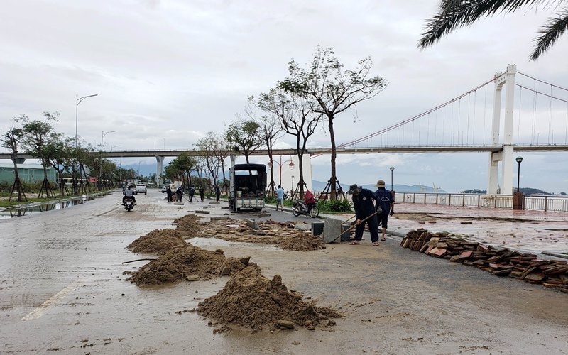 Đà Nẵng nhanh chóng dọn dẹp đường biển