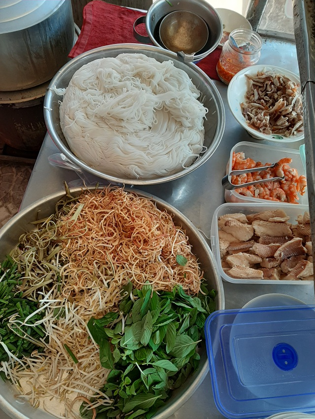 Xuýt xoa nếm thử bún nước lèo “ăn rồi lại muốn ăn thêm” đặc sản ở Sóc Trăng