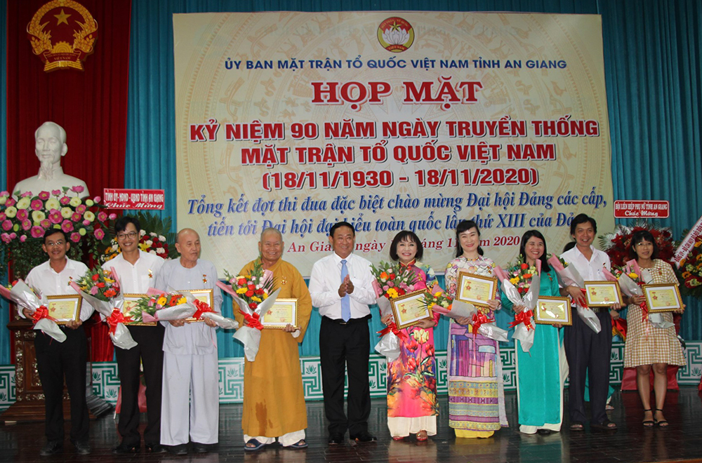 An Giang họp mặt kỷ niệm 90 năm ngày truyền thống Mặt trận Dân tộc thống nhất Việt Nam