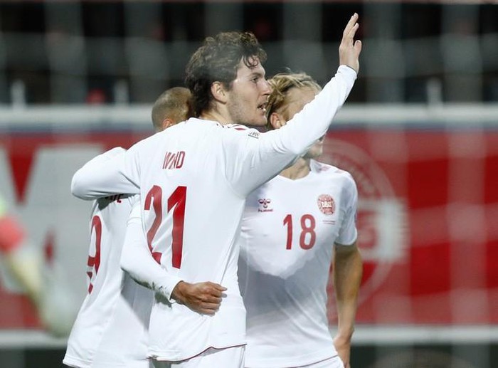 'Người nhện' Courtois phá lưới nhà, Bỉ vượt Đan Mạch giành vé vàng bán kết Nations League