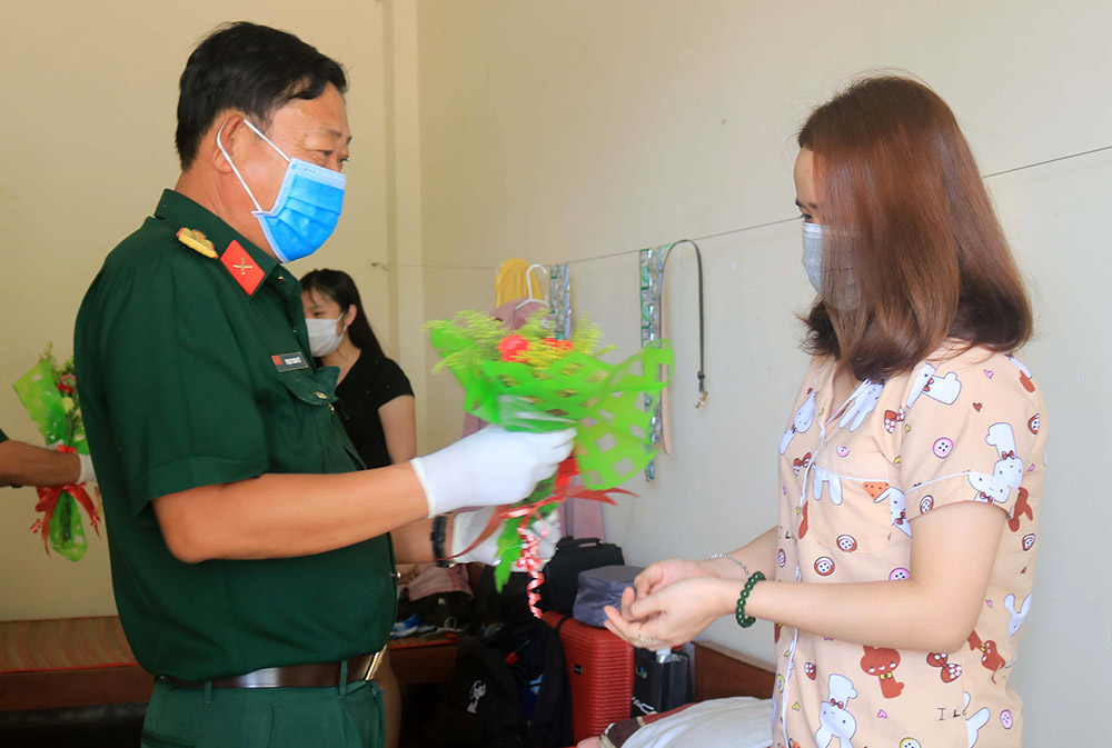 Những người thầy ở khu cách ly