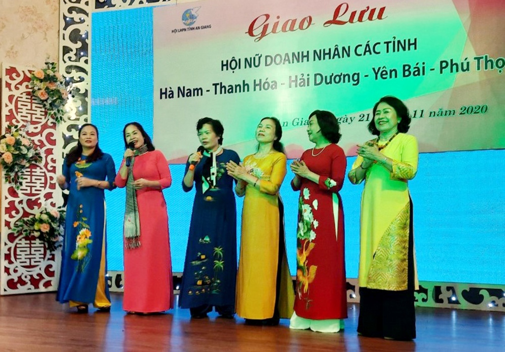 Hội nữ Doanh nhân tỉnh An Giang giao lưu cùng Hội nữ Doanh nhân các tỉnh phía Bắc
