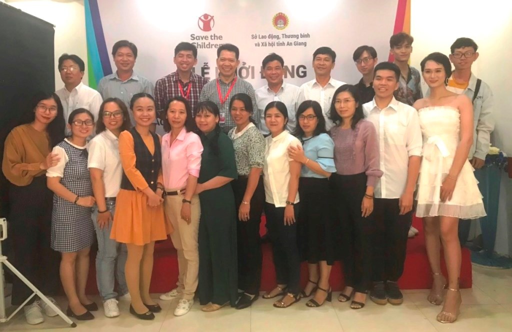 Dự án bảo vệ quyền lợi trẻ em, thanh thiếu niên LGBT