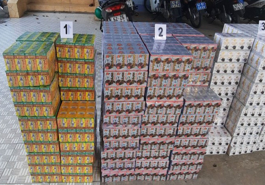 Long An: Phát hiện 6.218 chai thuốc viên không rõ nguồn gốc