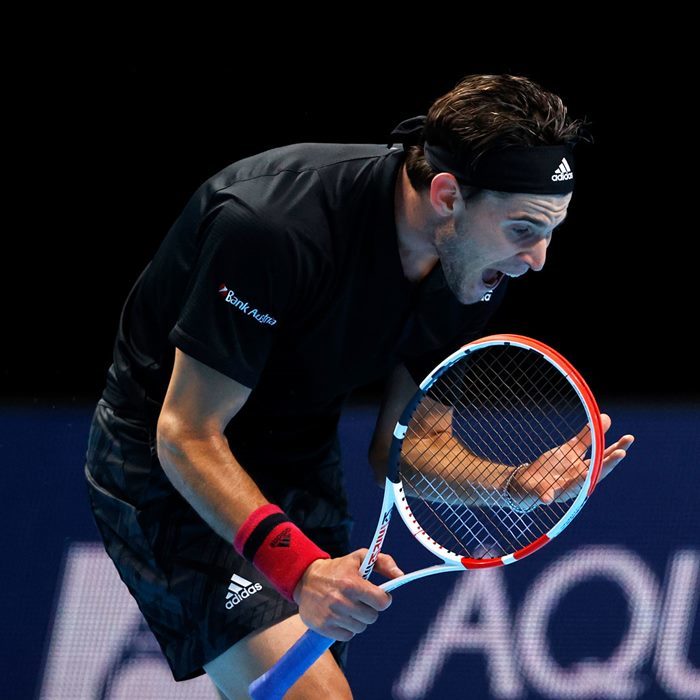 Thắng ngược Thiem, Medvedev lần đầu vô địch ATP Finals