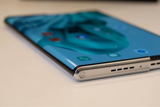 Màn hình cuộn Oppo X 2021 được sản xuất bởi BOE