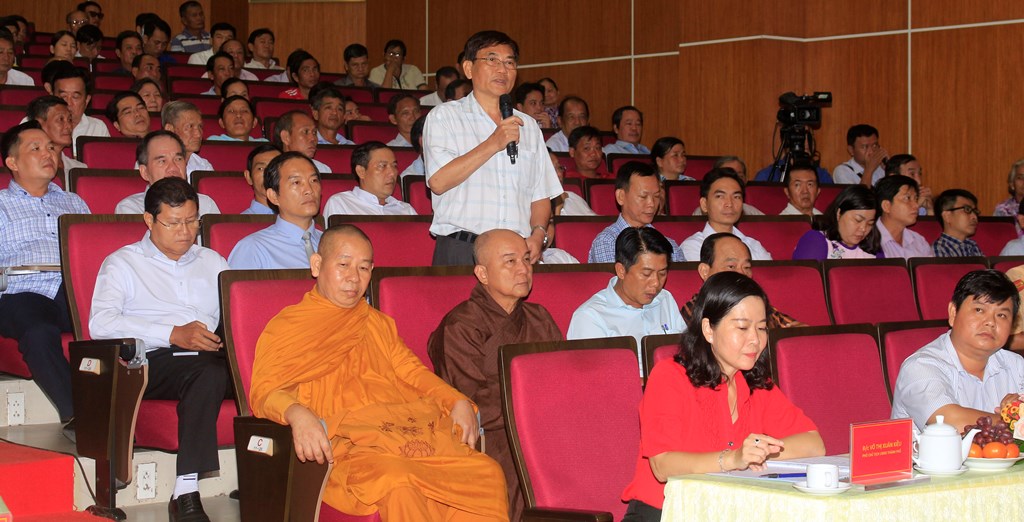 Công an TP. Long Xuyên lắng nghe ý kiến nhân dân năm 2020