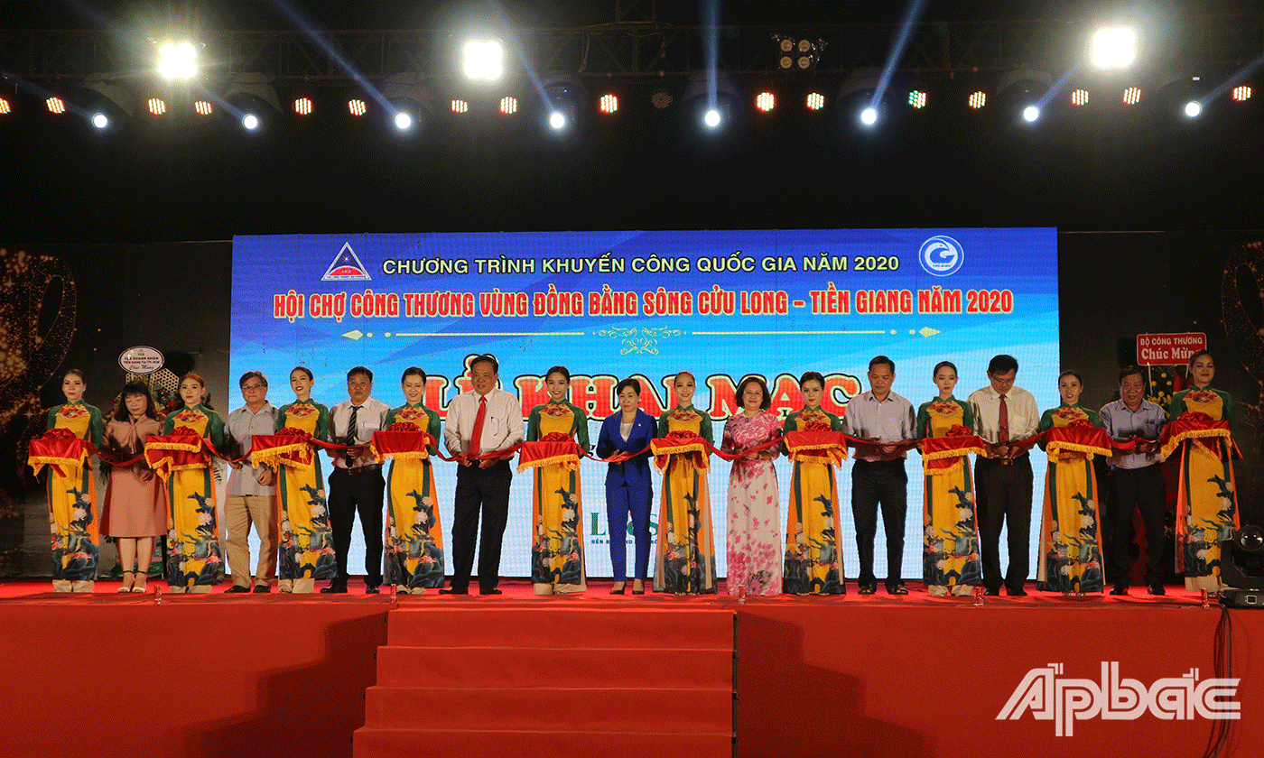 Khai mạc Hội chợ Công thương khu vực Đồng bằng sông Cửu Long - Tiền Giang năm 2020