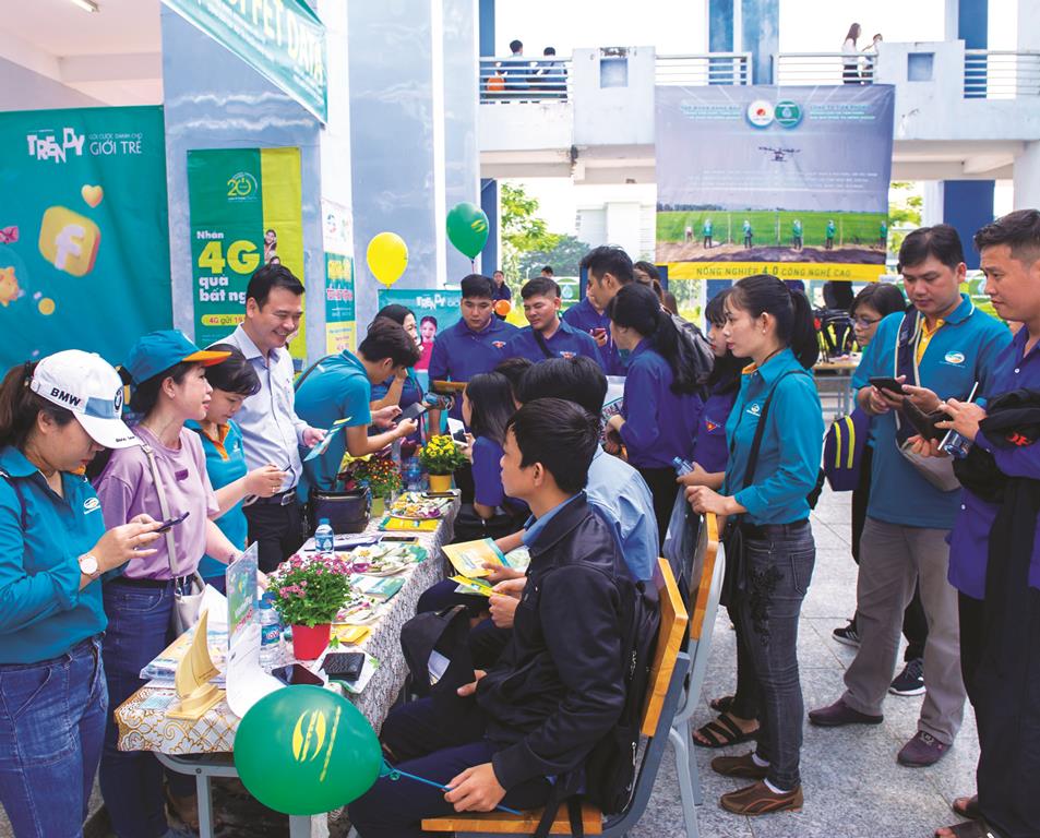 Thanh niên với nghề nghiệp và việc làm trong thời đại cuộc cách mạng công nghiệp 4.0