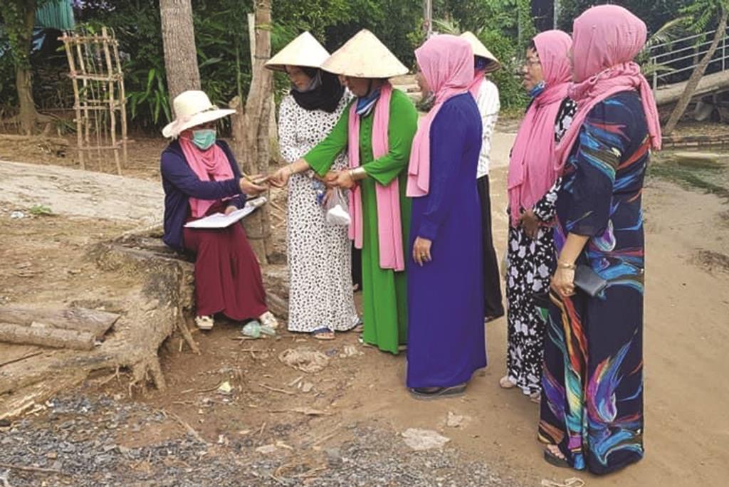 Phụ nữ Chăm chung tay vì cộng đồng