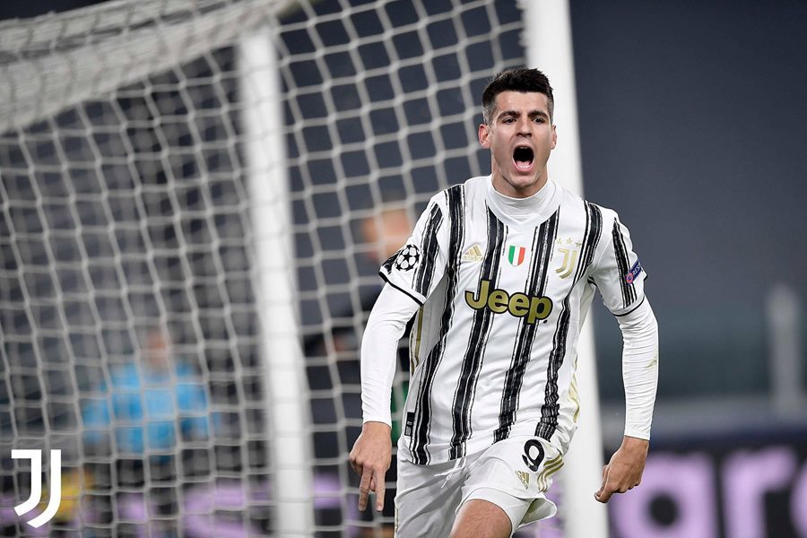 Ronaldo nổ súng đưa Juventus vào vòng knock-out