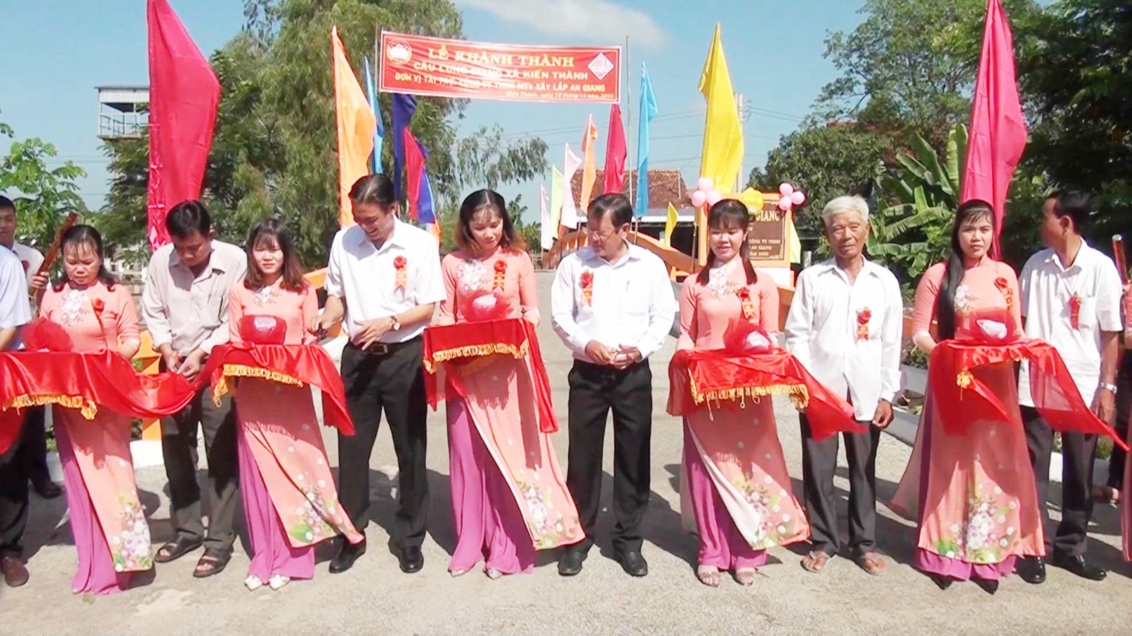 Khánh thành cầu Lung Giang do Công ty TNHH MTV Xây lắp An Giang tài trợ
