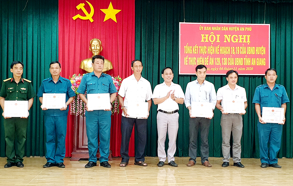 An Phú nâng cao hiệu quả hoạt động của lực lượng dân quân tự vệ, dự bị động viên