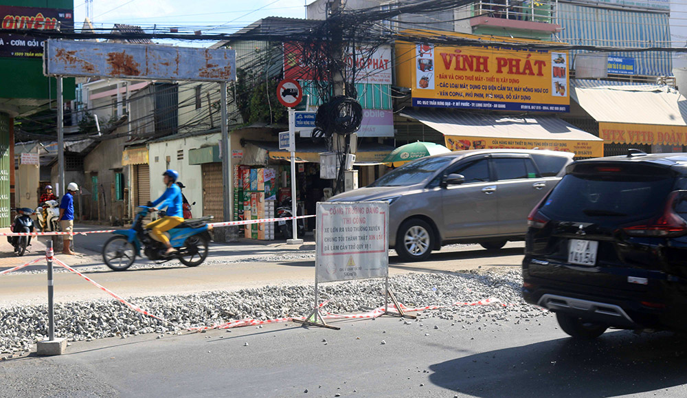 Đề nghị đảm bảo an toàn cho người và phương tiện lưu thông khi sửa chữa Quốc lộ 91