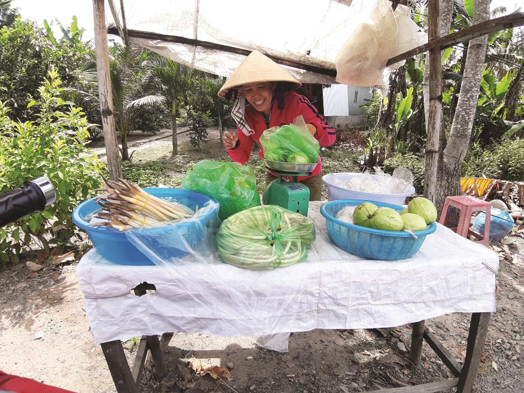 Hàng quê mộc mạc, "chính hiệu" nhà trồng!