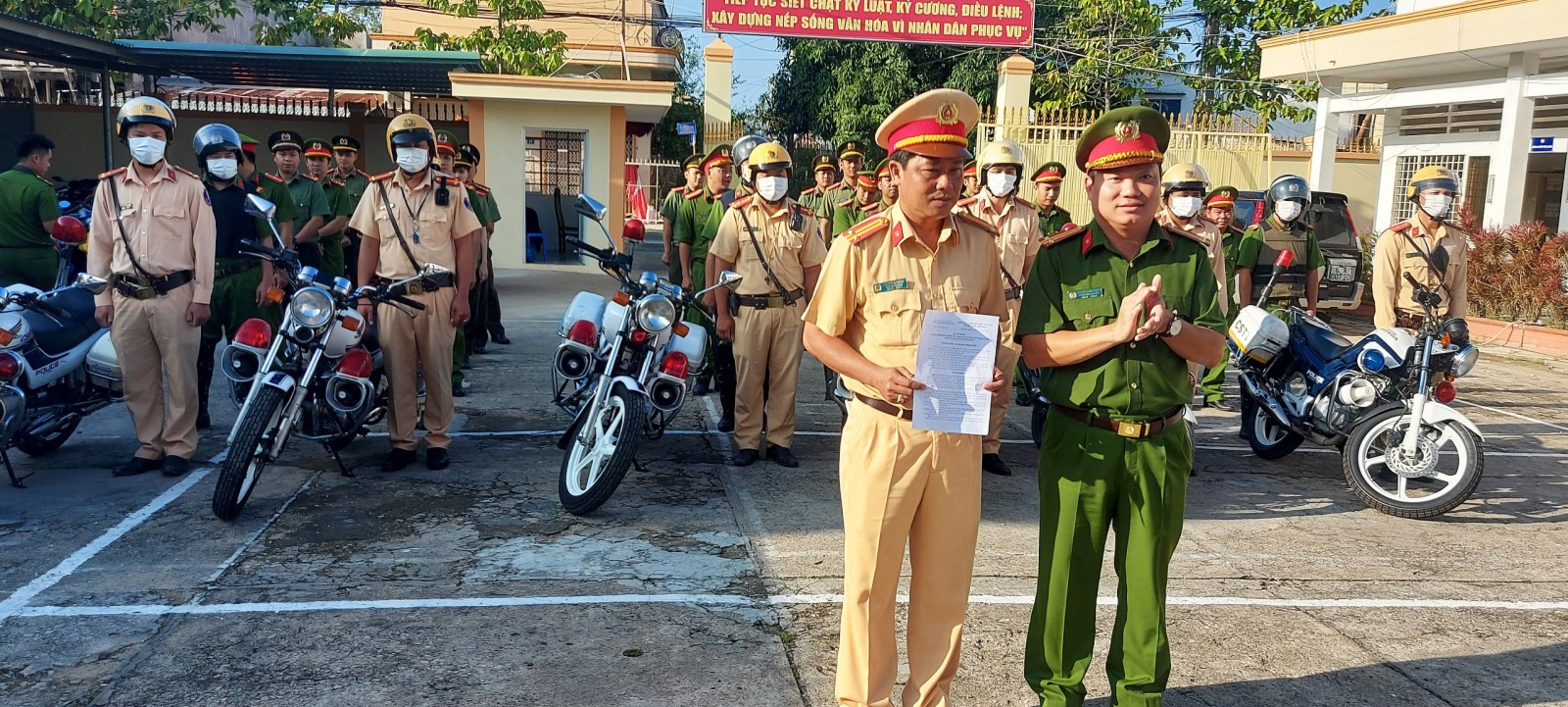 Ra mắt Tổ công tác bảo đảm trật tự an toàn giao thông, an ninh trật tự ở Thoại Sơn
