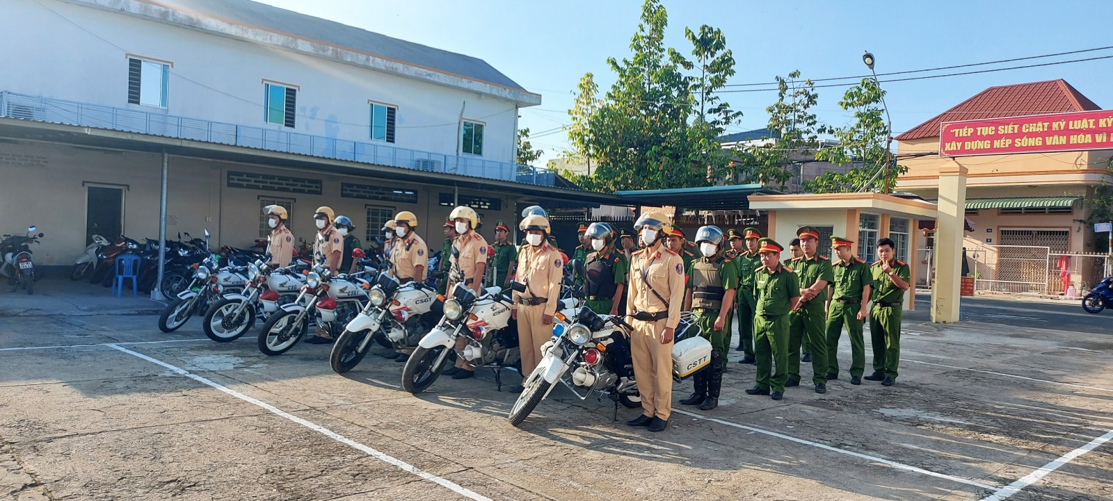 Ra mắt Tổ công tác bảo đảm trật tự an toàn giao thông, an ninh trật tự ở Thoại Sơn