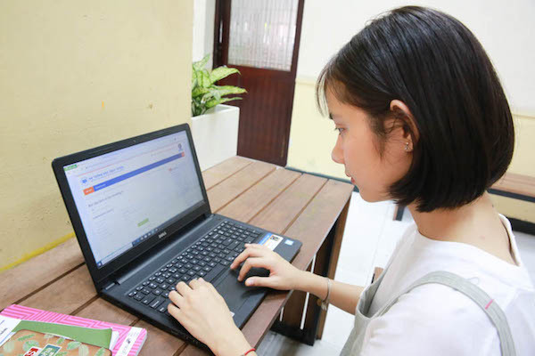 Các trường ĐH ở TP.HCM chuyển sang học trực tuyến