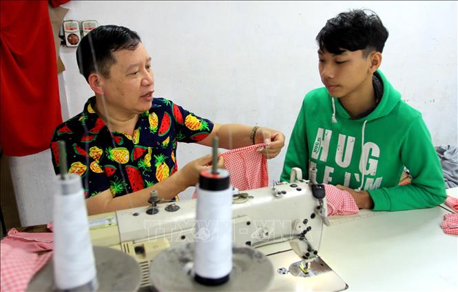 Ngày Quốc tế Người khuyết tật 3-12: Người 'Thầy' của hơn 70 người khuyết tật