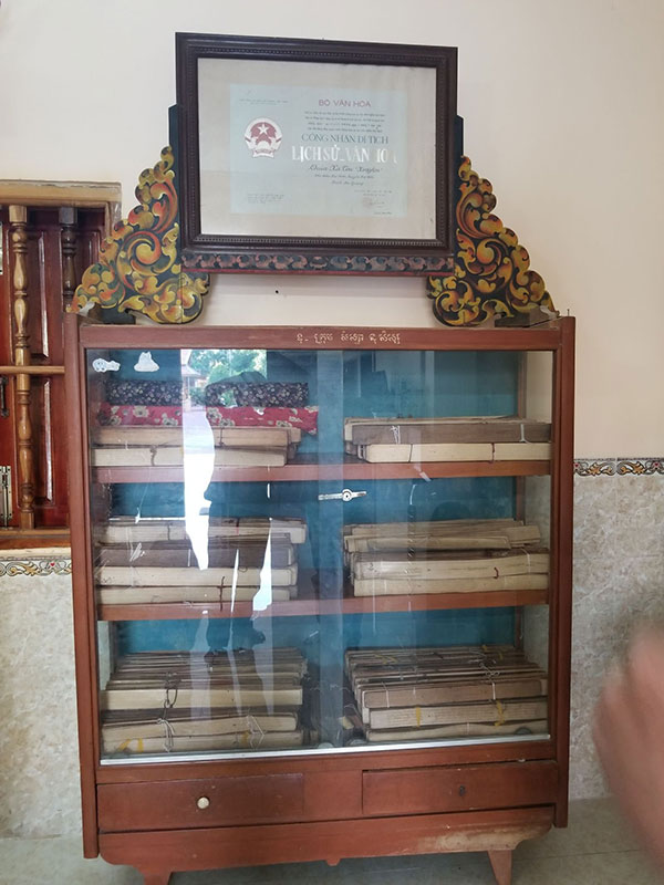 Kinh lá buông - “báu vật” của đồng bào Khmer Nam Bộ