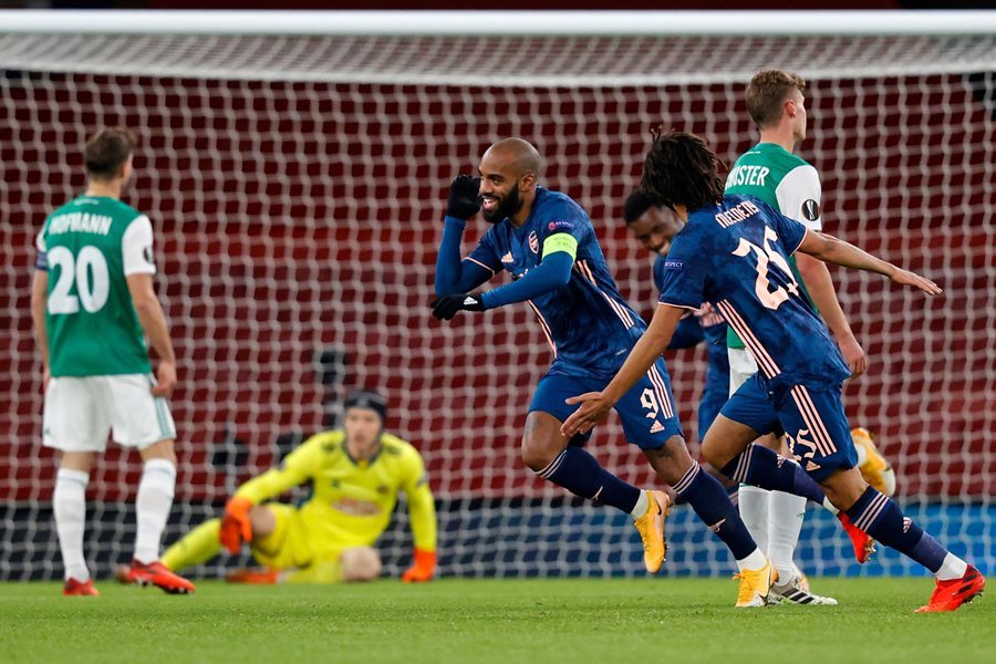 Arsenal phô diễn sức mạnh bằng chiến thắng "4 sao"