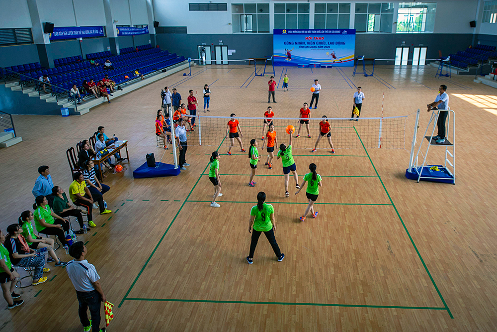 Trao giải môn bóng chuyền hơi Hội thao CNVC-LĐ tỉnh An Giang lần thứ 31 năm 2020