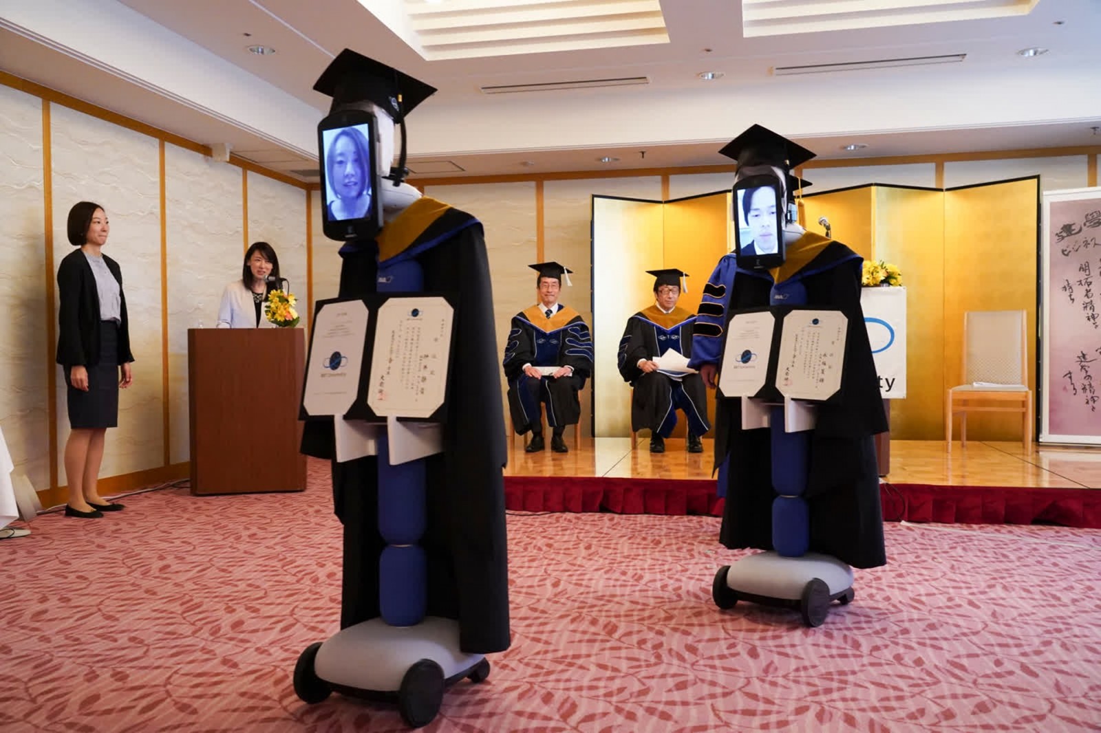 12 tháng biến động của năm 2020 qua ảnh