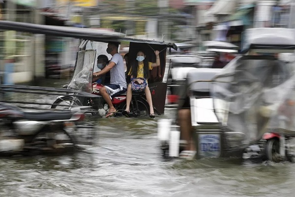 Chùm ảnh thiên tai tàn phá khắp toàn cầu năm 2020