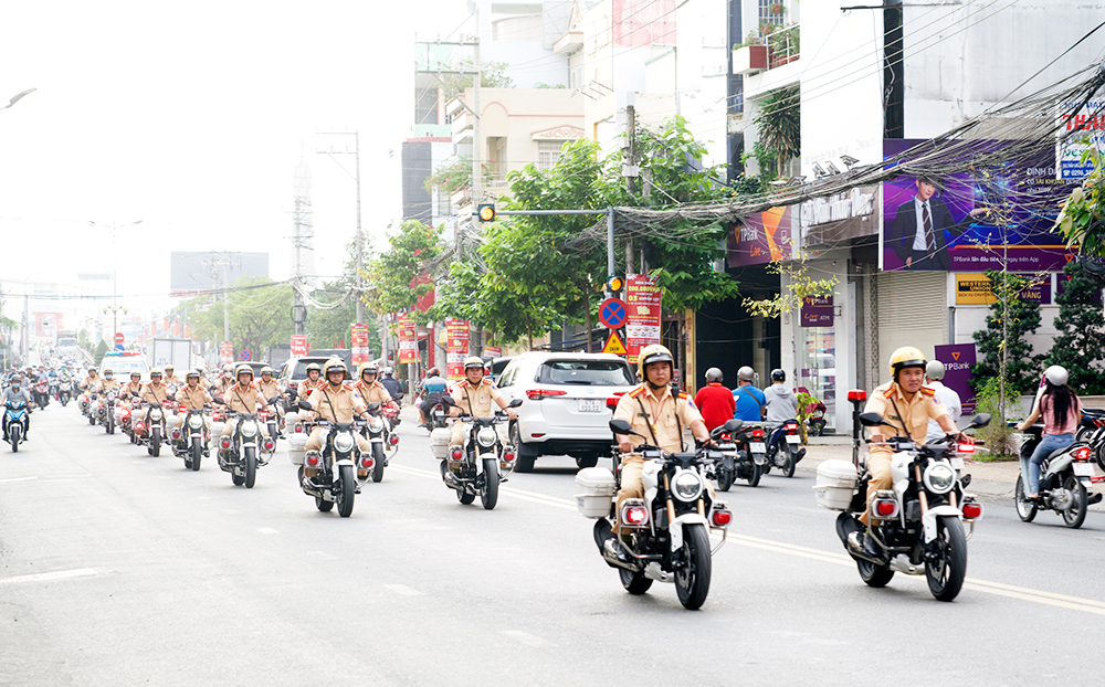 An Giang tăng cường đảm bảo an toàn giao thông dịp Tết