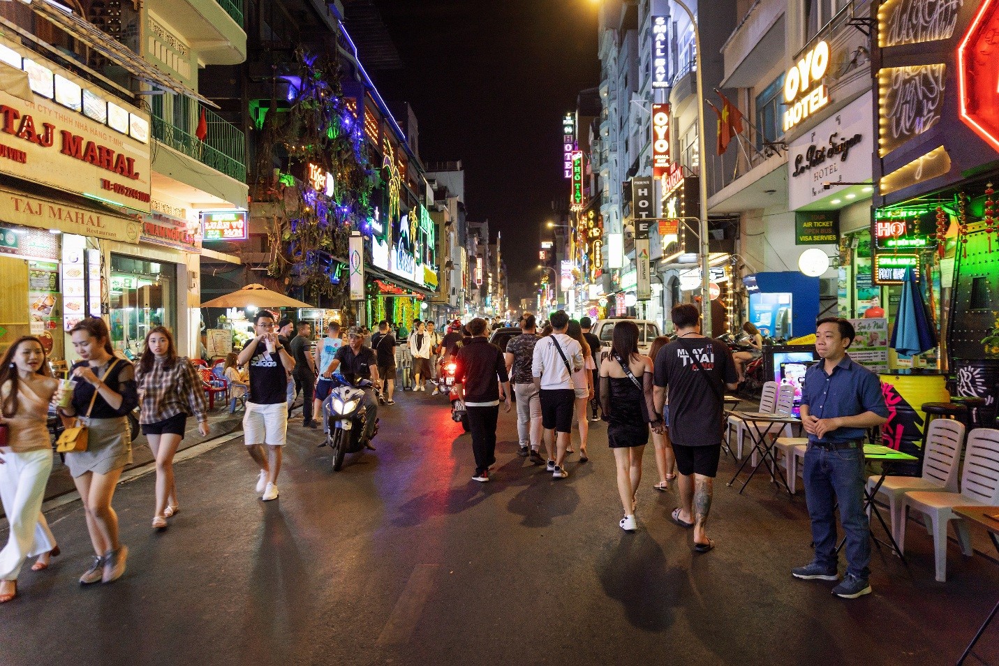 Thắp sáng ngành kinh tế đêm tại Cần Thơ