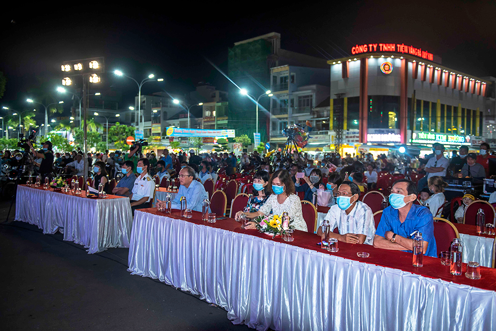 An Giang biểu diễn Chương trình nghệ thuật chào năm mới 2021