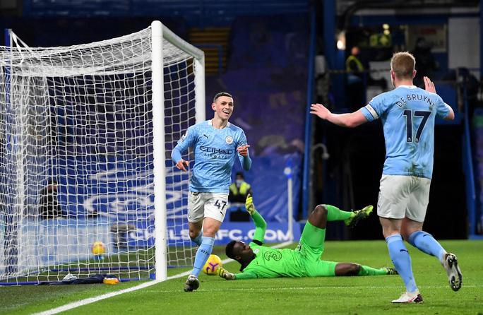 Chelsea thảm bại trước Man City, Lampard hồi hộp chờ bị sa thải