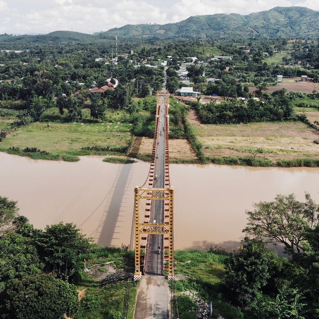 Đến Tây Nguyên đừng quên check-in với cầu treo "sống ảo" đẹp mê Kon Klor
